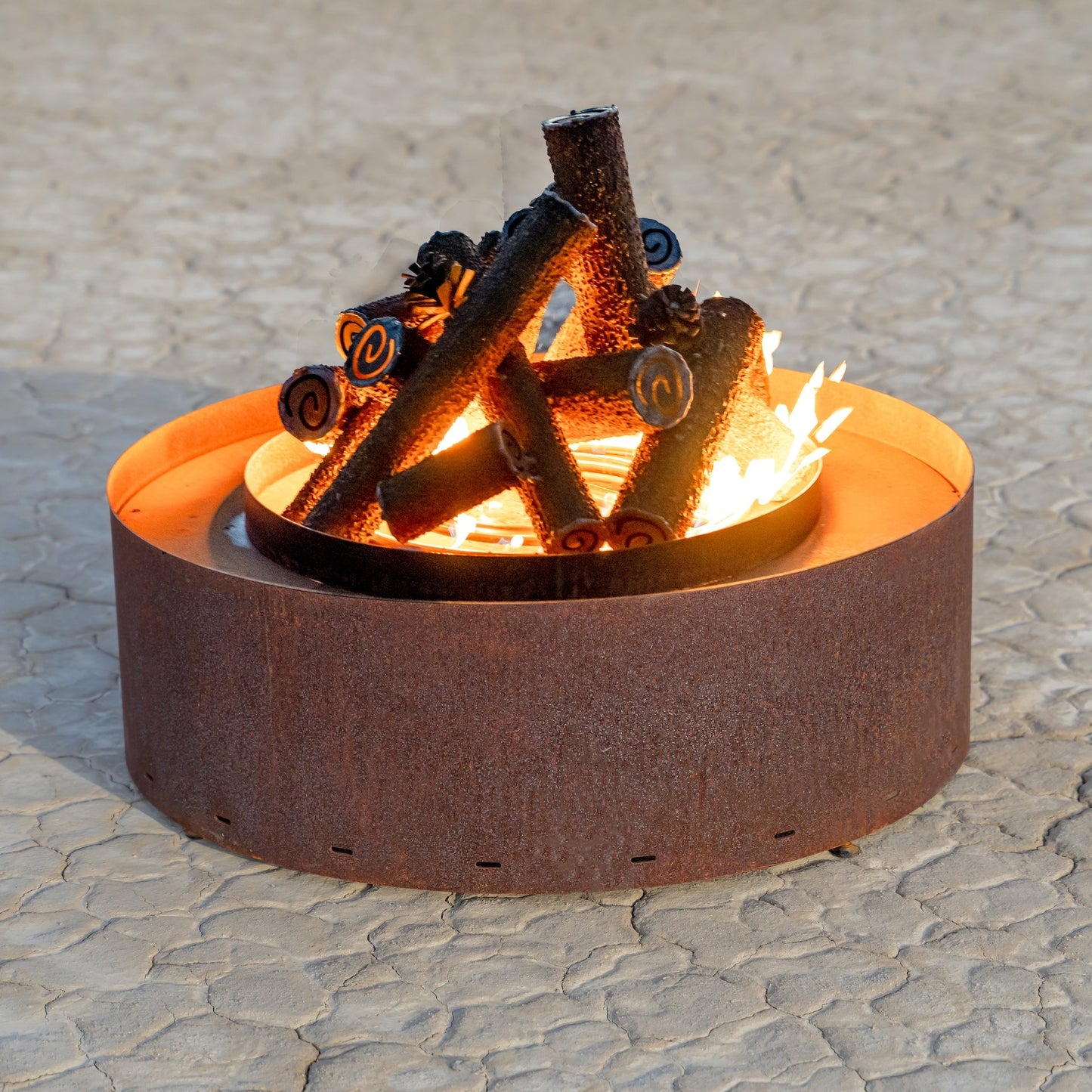 https://cdn.shopify.com/s/files/1/0759/2276/8110/files/Fire-Sculpture-The-Orion-001.jpg?v=1765996429