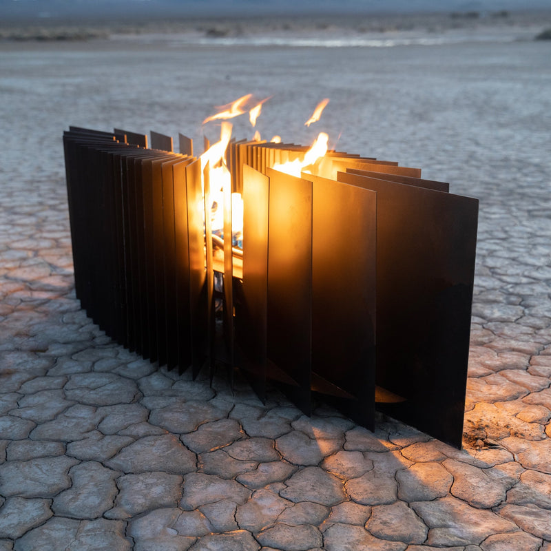 https://cdn.shopify.com/s/files/1/0759/2276/8110/files/Fire-Sculpture-The-Mobius-002.jpg?v=1765996307