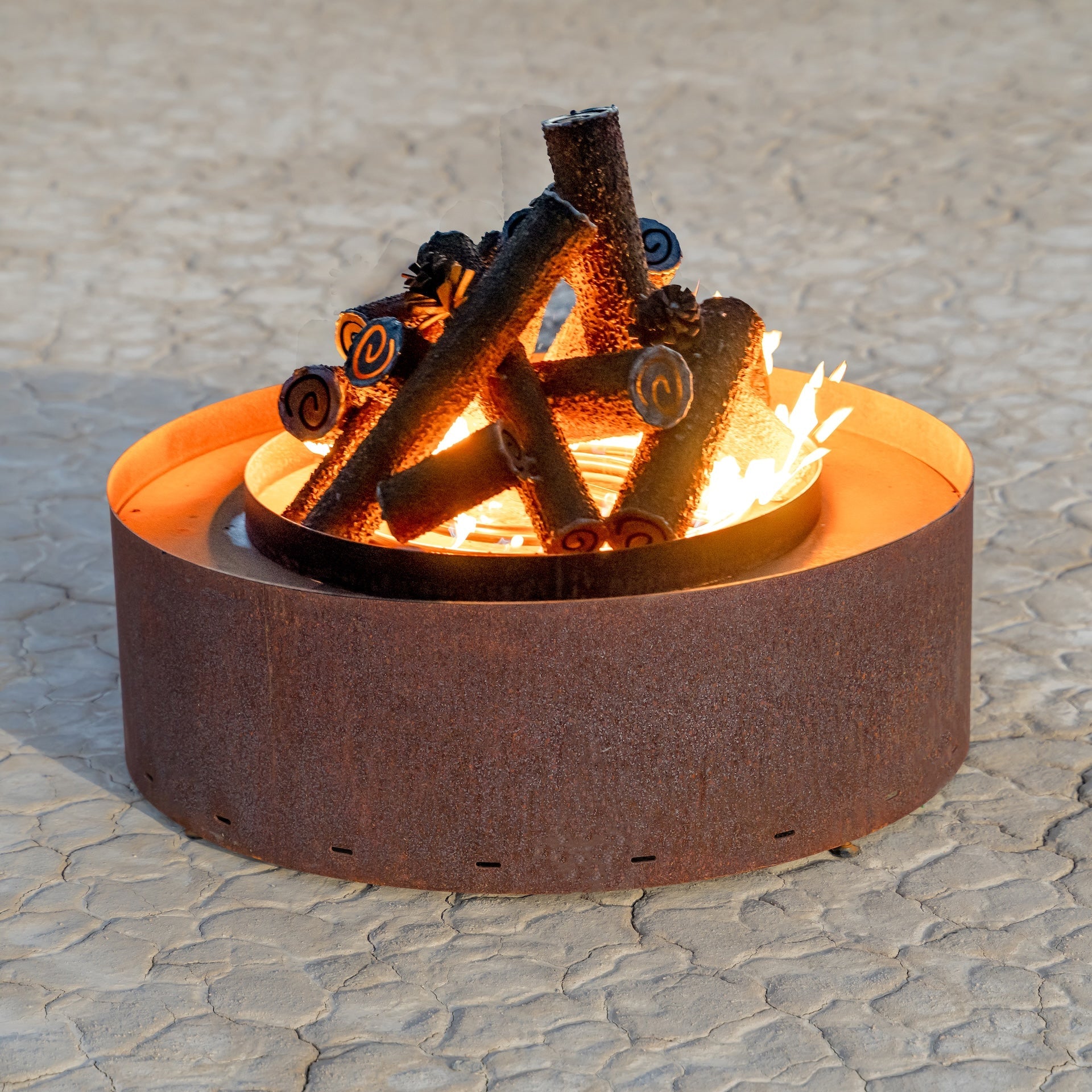 https://cdn.shopify.com/s/files/1/0759/2276/8110/files/Fire-Sculpture-The-Orion-001.jpg?v=1765996429