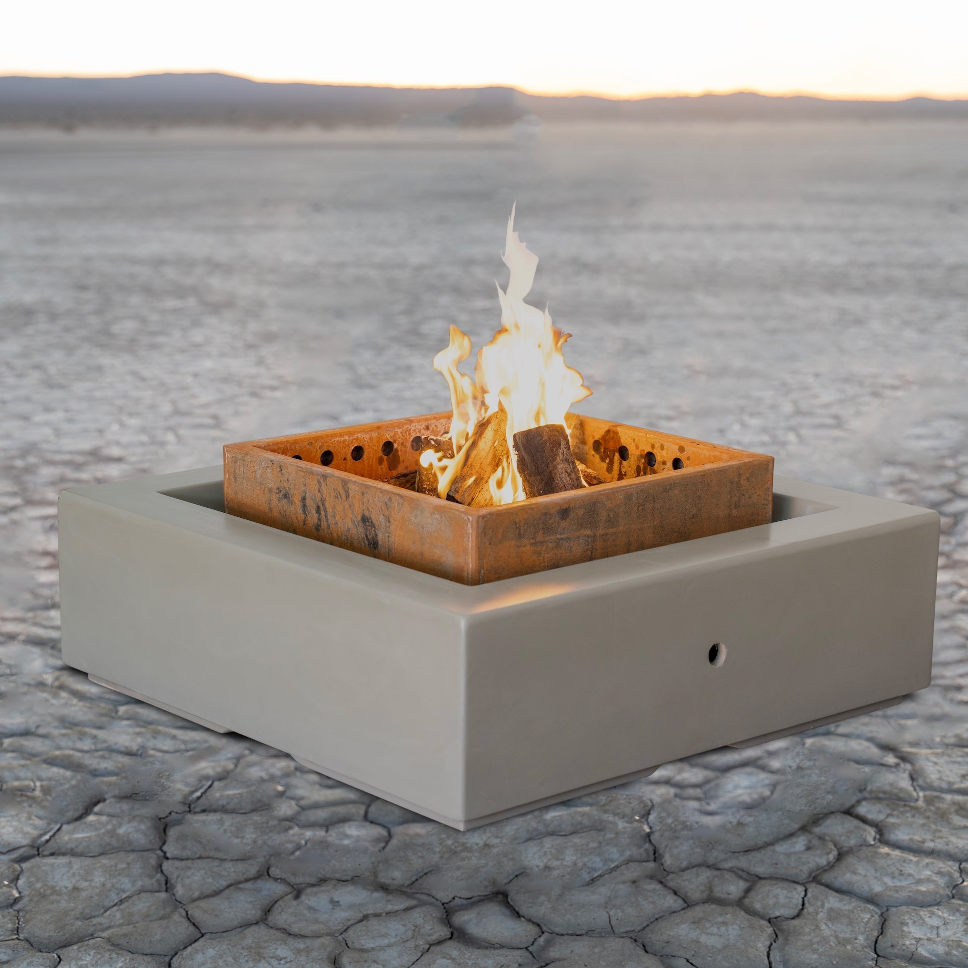 https://cdn.shopify.com/s/files/1/0759/2276/8110/files/Fire-Sculpture-The-Solar.jpg?v=1765996758
