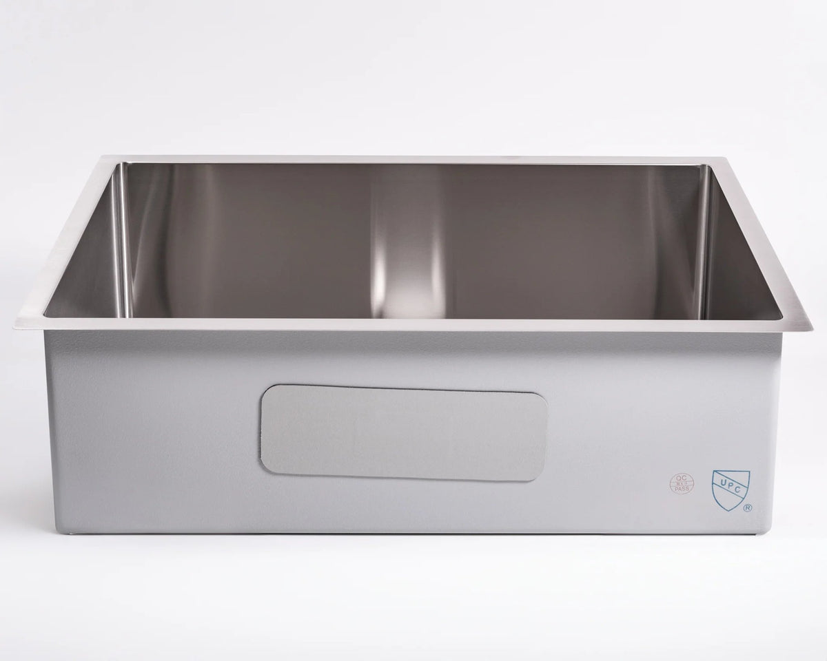 Cameo Diamond CDS-S32 32" single bowl undermount stainless steel sink, front view