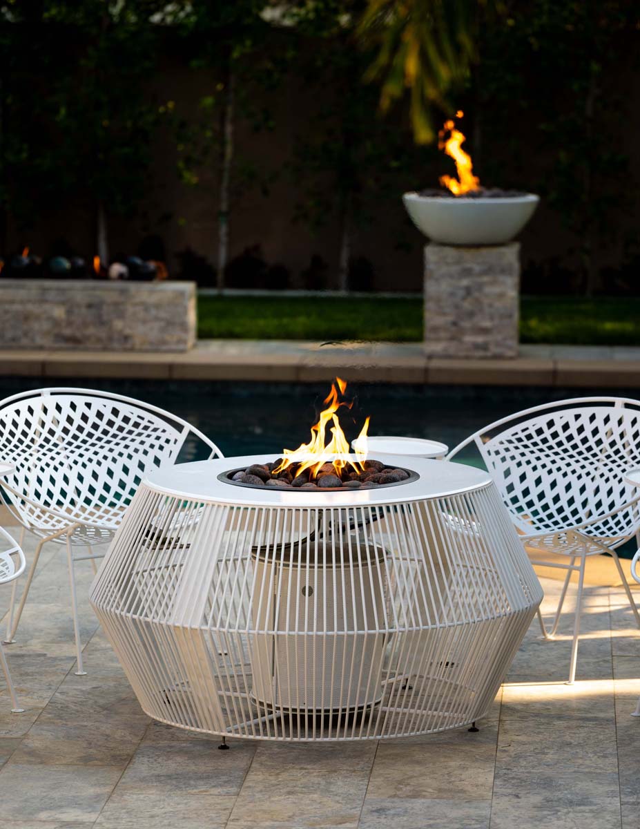Cesto Fire Pit - Powder Coat - 60" | The Outdoor Plus image 3