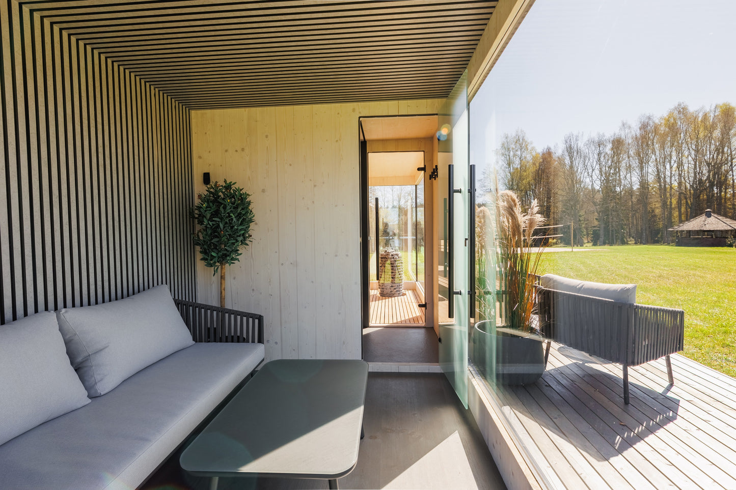 Genevas St. Moritz modular outdoor sauna view 4
